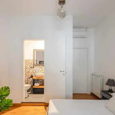 Ibiscus Bed & Breakfast 4*